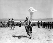 Einstein_on_a_Bike1776427843.jpg